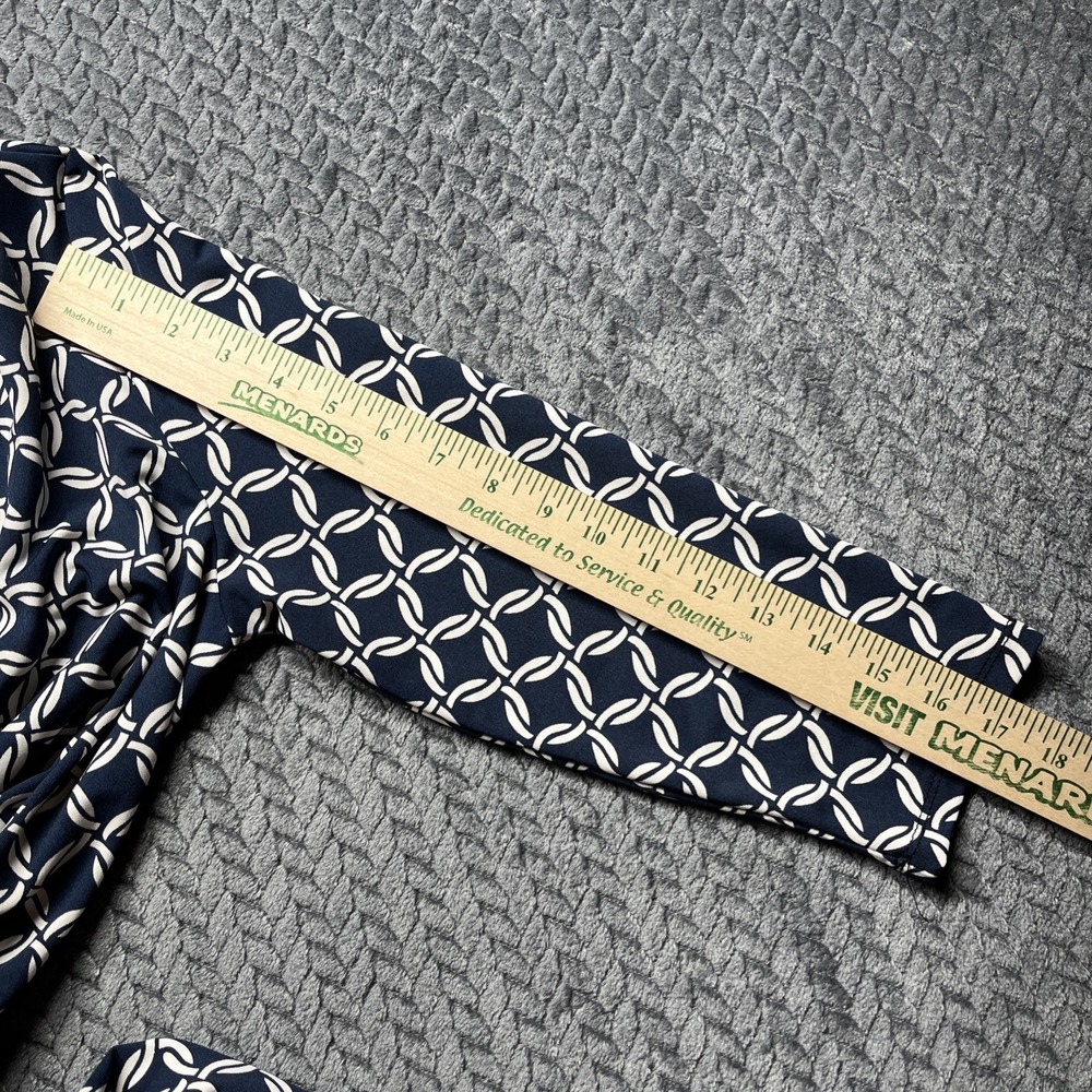 Charlie Paige Wrap Dress Size M Slimming‎ Travel Wrinkle Resistant - Picture 15 of 15